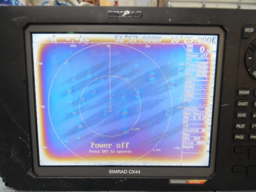 reparaciones pantallas en equipos simrad